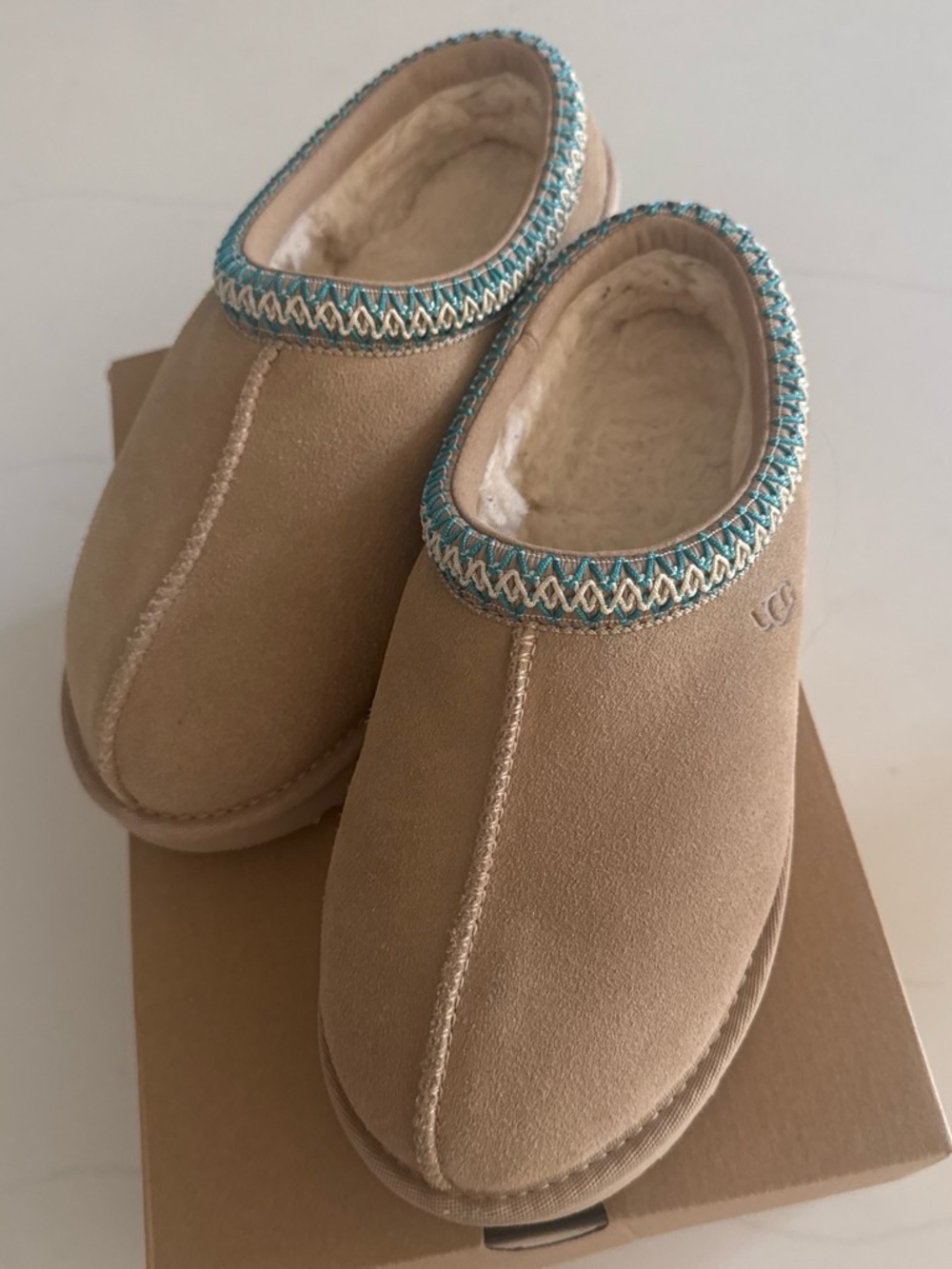 UGG Women's Chestnut Slippers with Turquoise Trim
